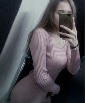 Готова подарить тебе незабываемые мгновения страсти и наслаждения. Мои услуги - это настоящий рай для тебя. Я умею создавать атмосферу релакса и удовольствия, позволяя твоим самым сокровенным фантазиям стать явью. Фото полностью соответствуют действительности, этому могут подтвердить мои довольные клиенты. Если ты ищешь яркие эмоции и незабываемый опыт, то ты попал по адресу. Жду тебя в Москве! 😉💋🌟 Екатерина